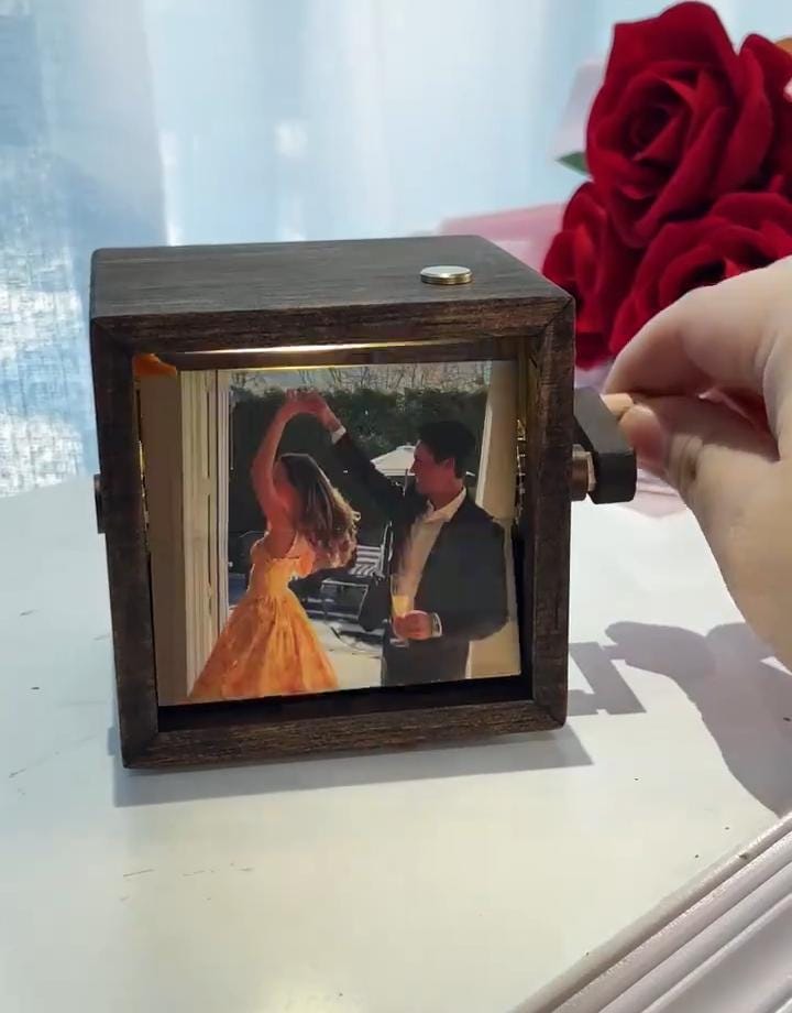 Custom Hand-Cranked Photo Flipbook Frame