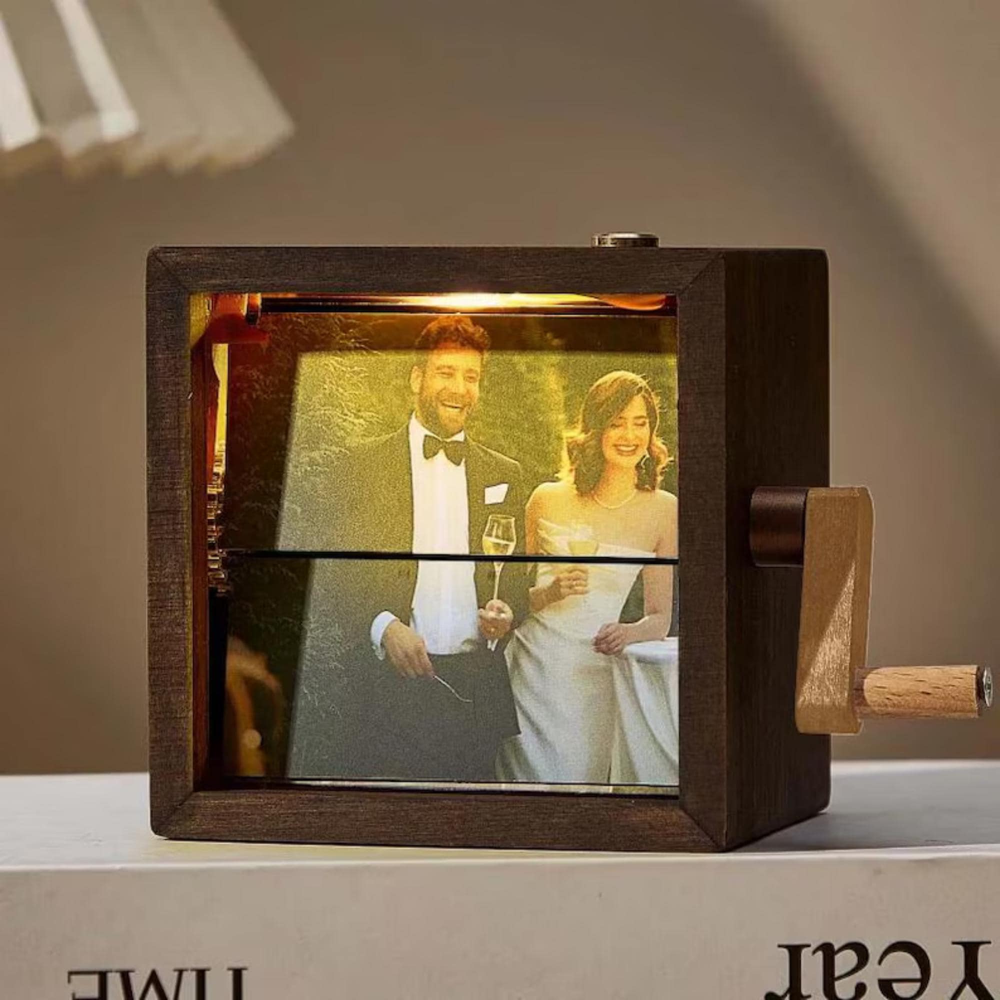Personalized Flip Book Frame Animation Photo Machine – Custom Mechanical Hand Motion Photo Album – Gift for Mother's Day –  Anniversary Gift