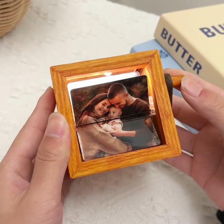 Hand-Cranked Photo Flipbook Animation Machine