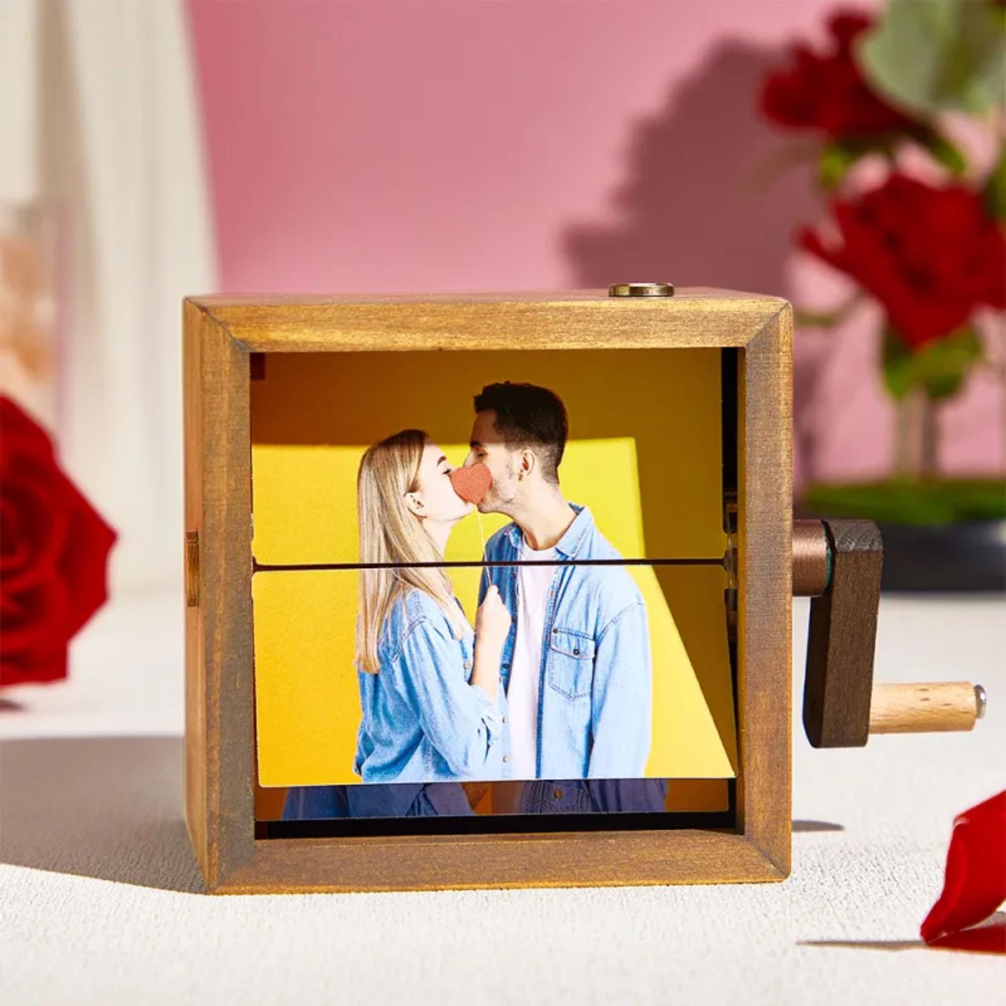 Personalized Flip Book Frame Animation Photo Machine – Custom Mechanical Hand Motion Photo Album – Gift for Mother's Day –  Anniversary Gift
