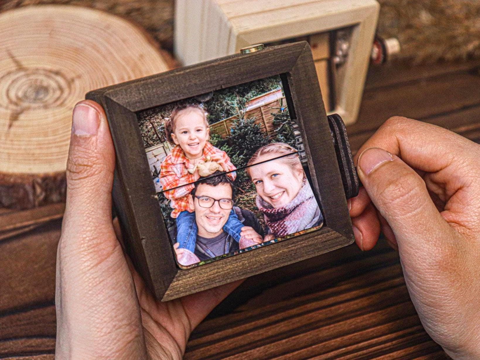 Custom Couple Flip Book Frame Animation Machine
