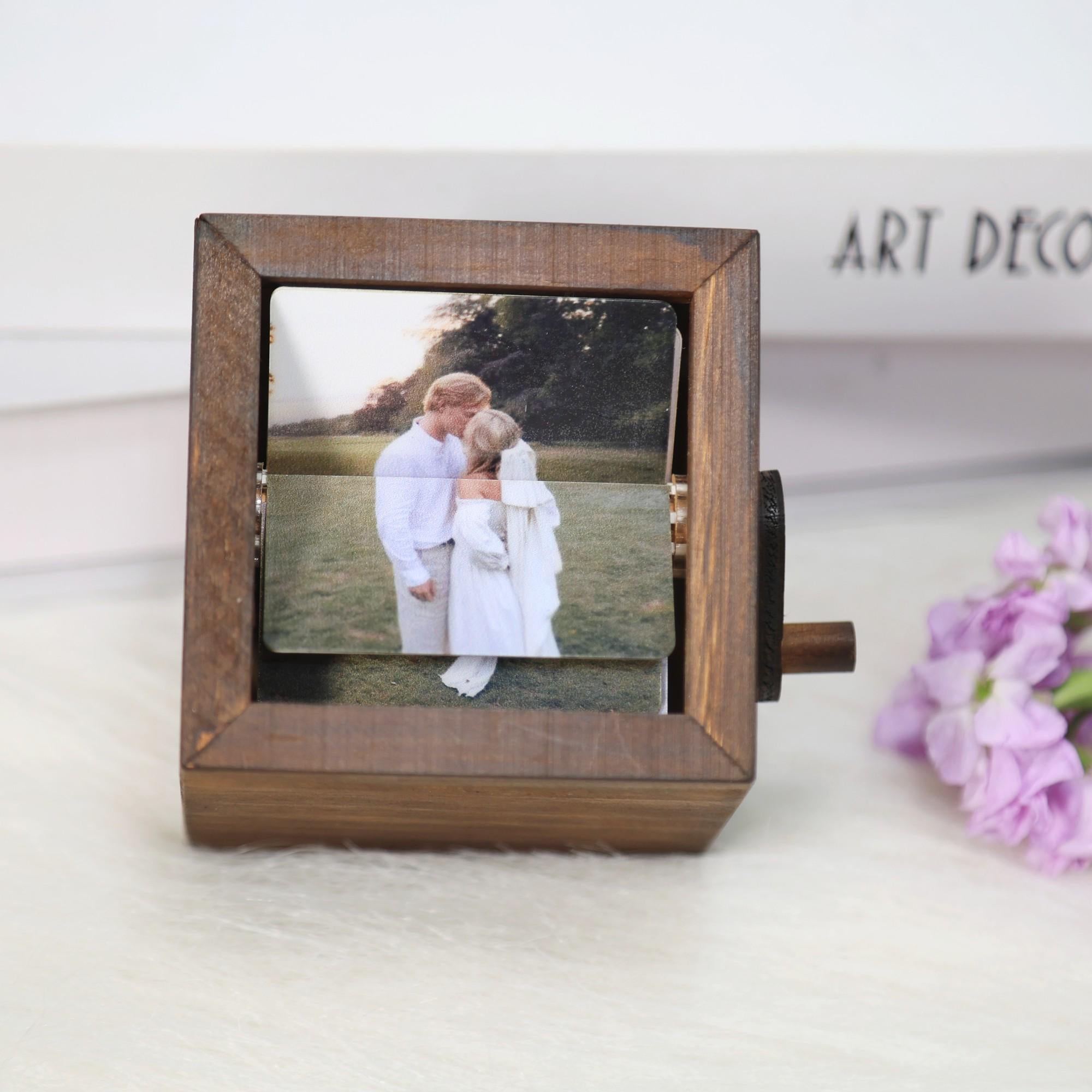 Customized father-child/father-daughter memory flip book frame animation machine, mechanical hand action photo album, Gift for Teacher