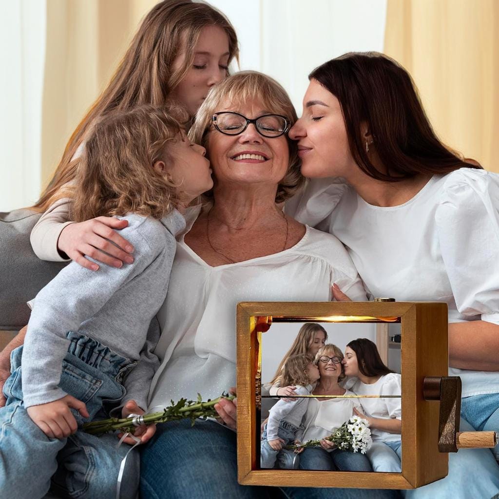 Custom Flip Animation Photo Frame, Personalized Wood Flip Photo Animation Frame, Unique Flip Book Frame Machine-Gift for family mom dad men