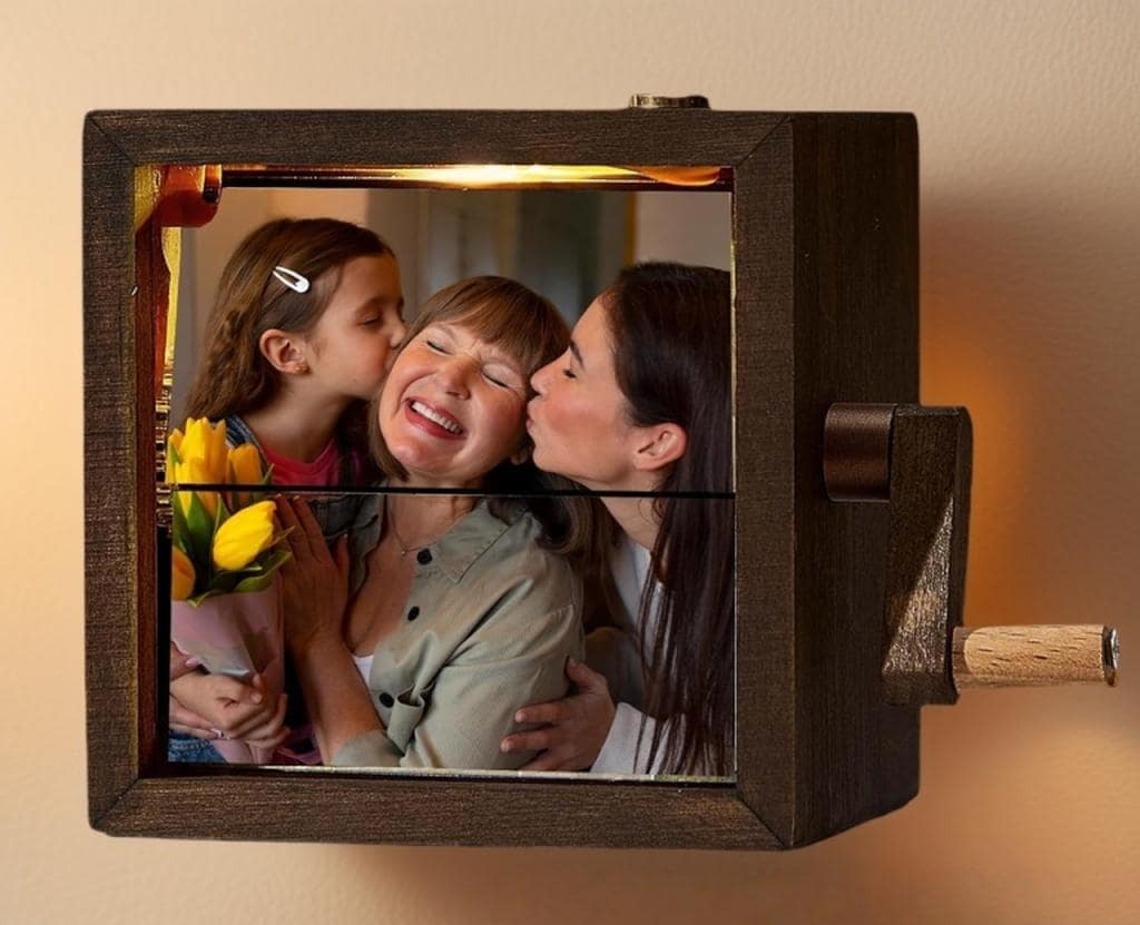 Custom Flip Animation Photo Frame, Personalized Wood Flip Photo Animation Frame, Unique Flip Book Frame Machine-Gift for family mom dad men