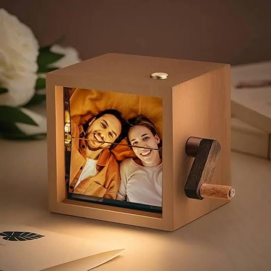 Handmade Animated Photo Box for Couples